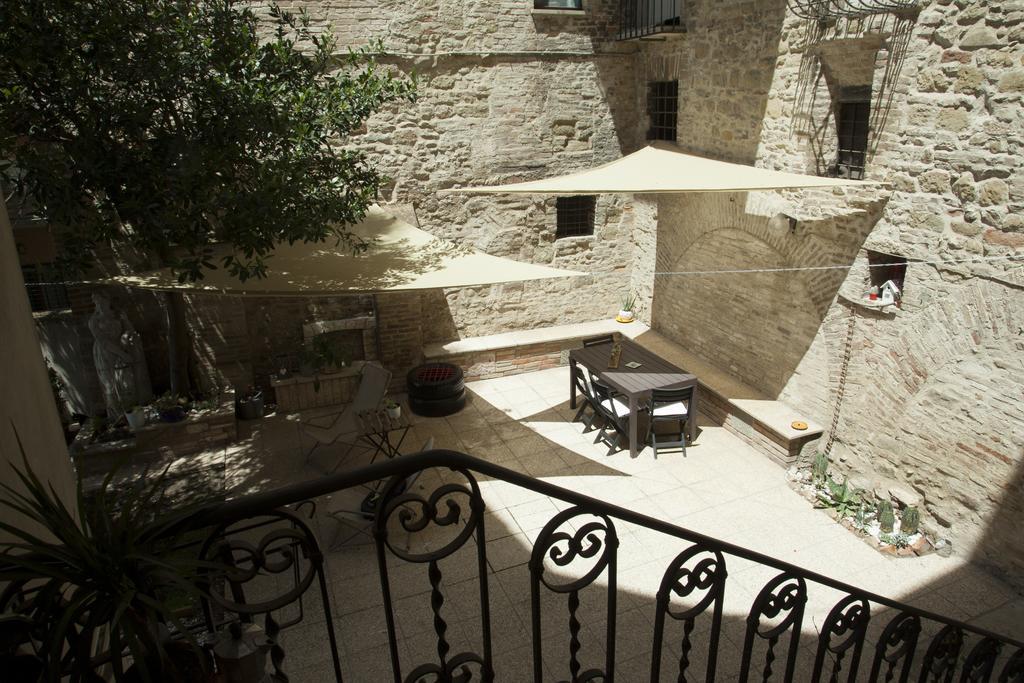 Break And Bed Bed and Breakfast Perugia Exteriör bild