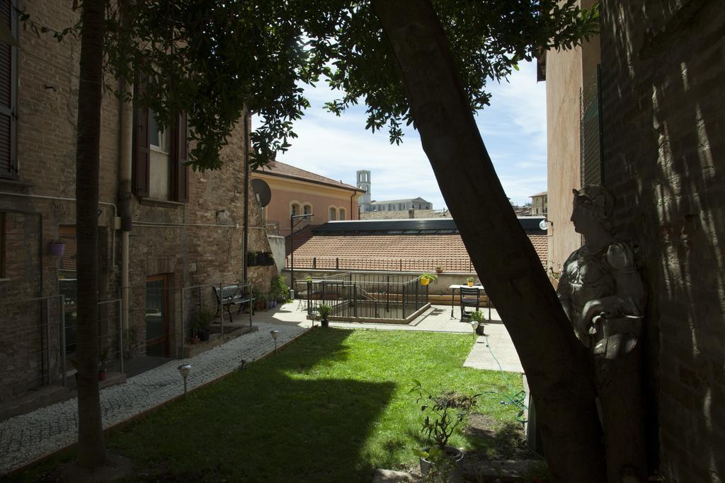 Break And Bed Bed and Breakfast Perugia Exteriör bild